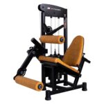 O equipamento CADEIRA FLEXORA  é uma máquina onde o usuário poderá fazer flexão, fortalecendo os membros inferiores.