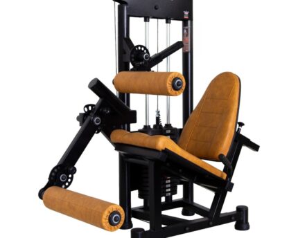 O equipamento CADEIRA FLEXORA  é uma máquina onde o usuário poderá fazer flexão, fortalecendo os membros inferiores.