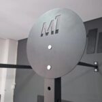 Alvo para exercício Wall Ball com alvo M1 Fitness em box de CrossFit