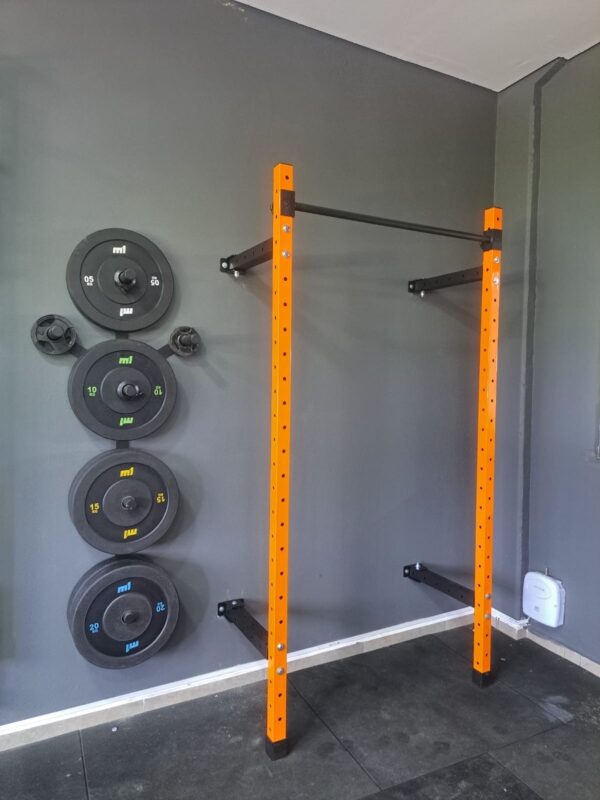 Treino de Força em Casa: Por Que os Equipamentos Profissionais Fazem Diferença 2 Suporte de parede para anilhas olímpicas 6 PINOS