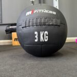 Wall Ball da M1 Fitness Equipamentos fabricada com material de primeira linha e com costura reforçada. A M1 Fitness trabalha com várias medidas de Wall Ball.